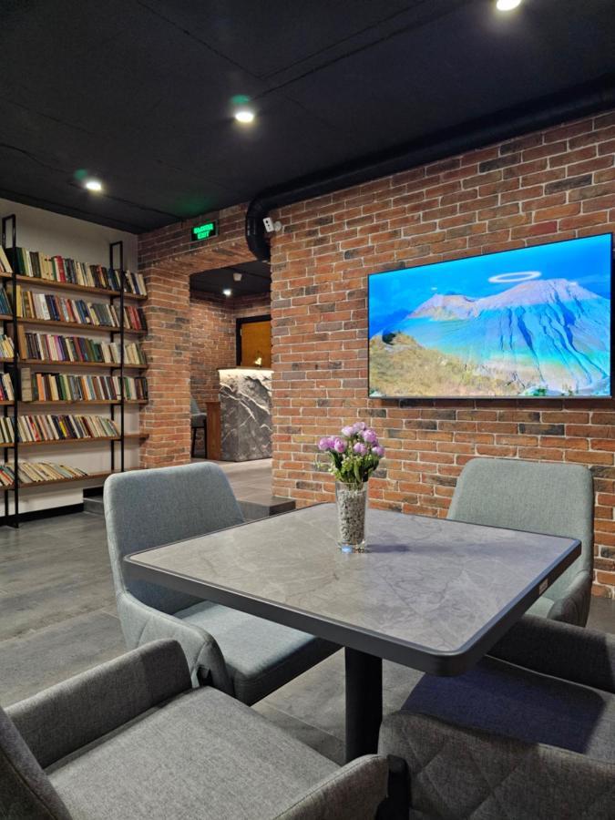 Orion Hostel Erivan Dış mekan fotoğraf